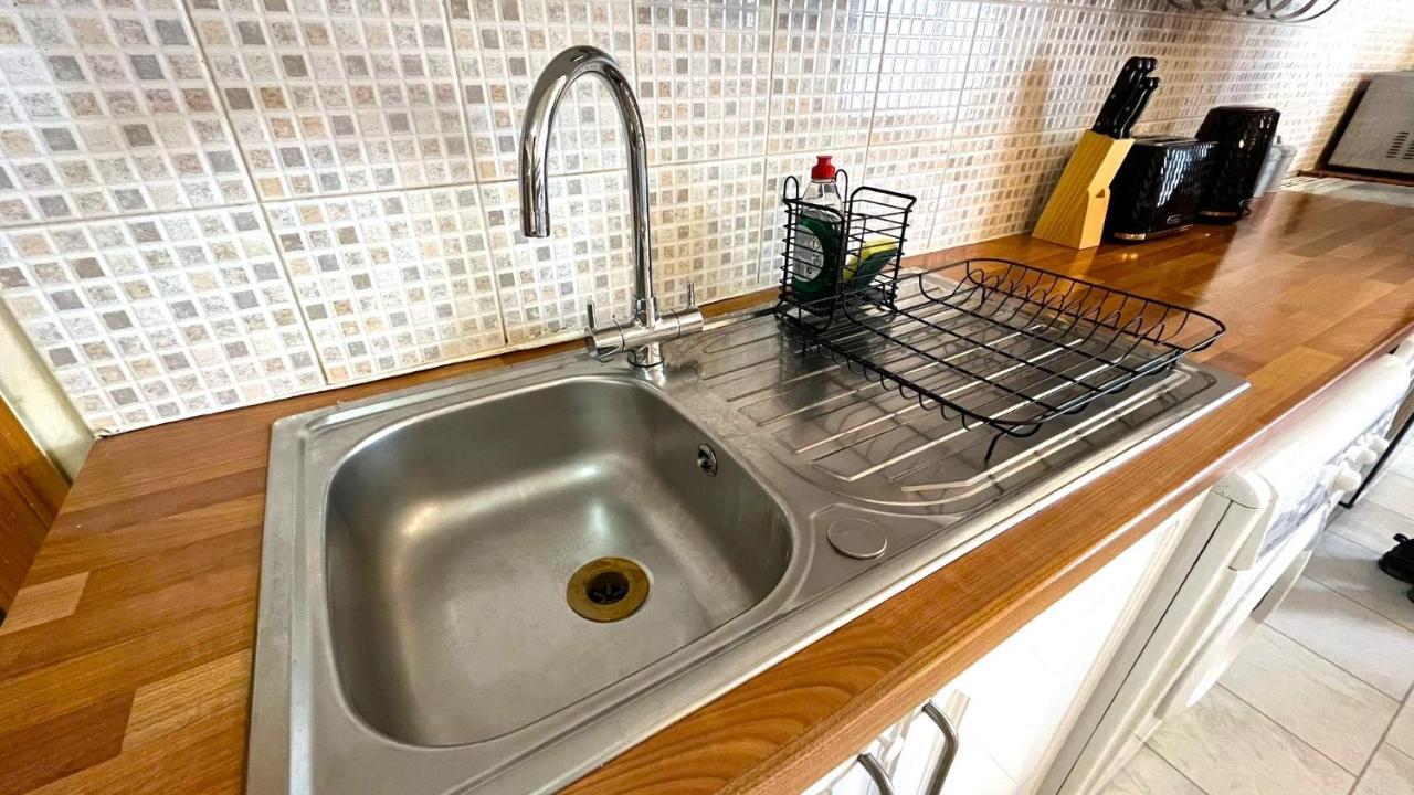 Elegant 2 Bedroom Chalet Единбург Екстер'єр фото
